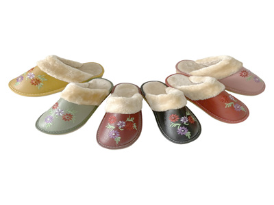 Cheap Flower Embroidery Flannel Lining Comfortable Winter Home Slippers For Women